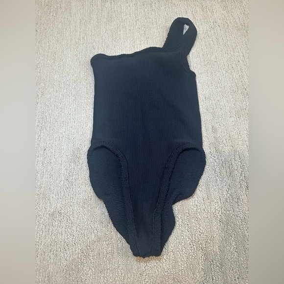 Hunza G Nancy One Piece in Black - Picture 10 of 10
